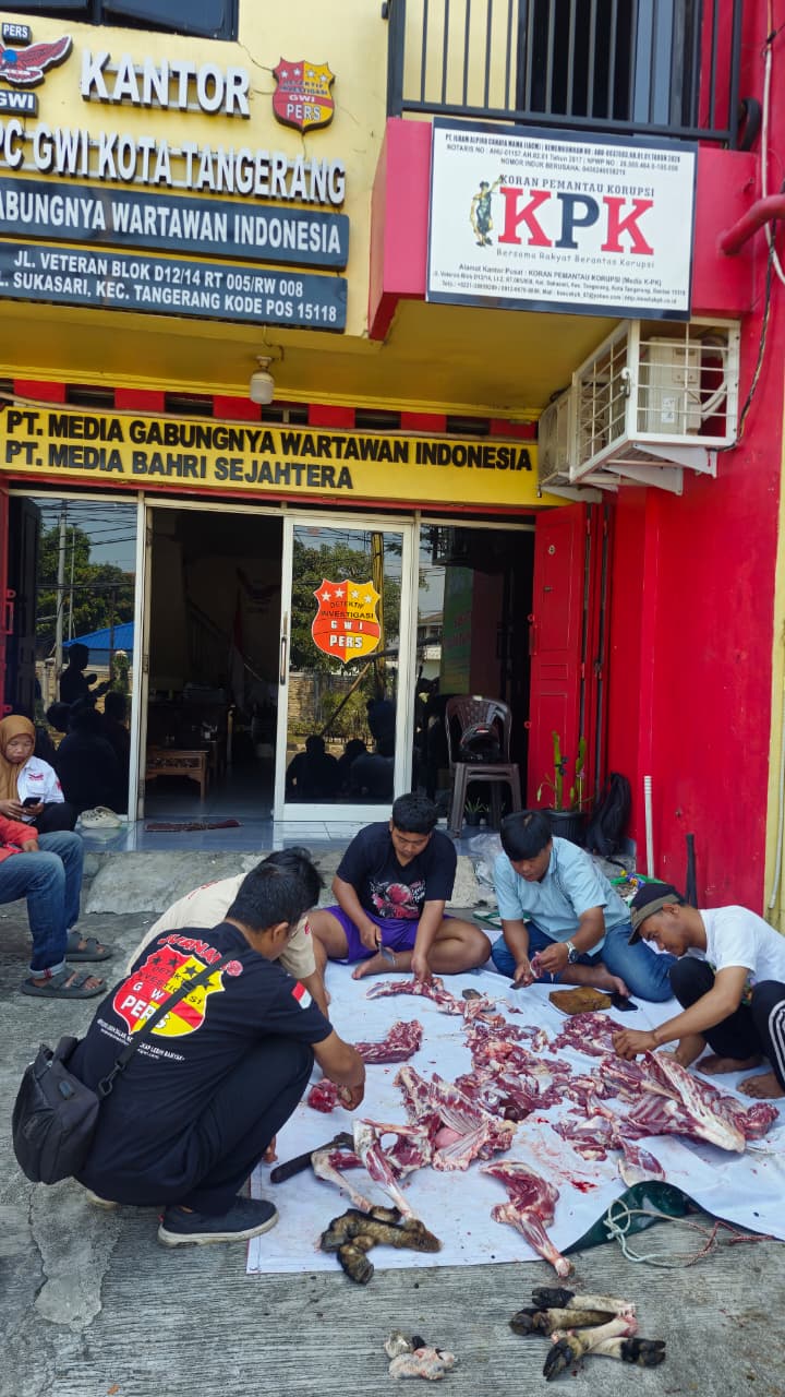 Kantor DPC GWI Kota Tangerang Gelar Kurban Idul Adha 1447 Hijriah, Warga Sambut Antusias Pembagian Daging Kurban