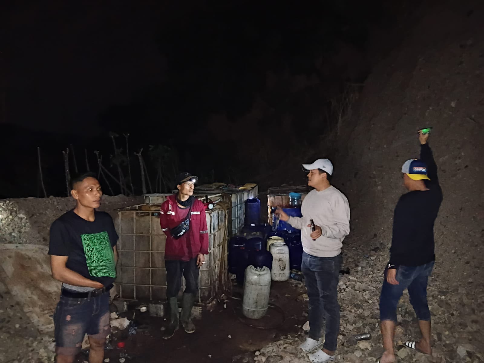 Solar Subsidi Diduga Diperdagangkan ke Industri, Polda Banten Ungkap Modus Penampungan di Serang