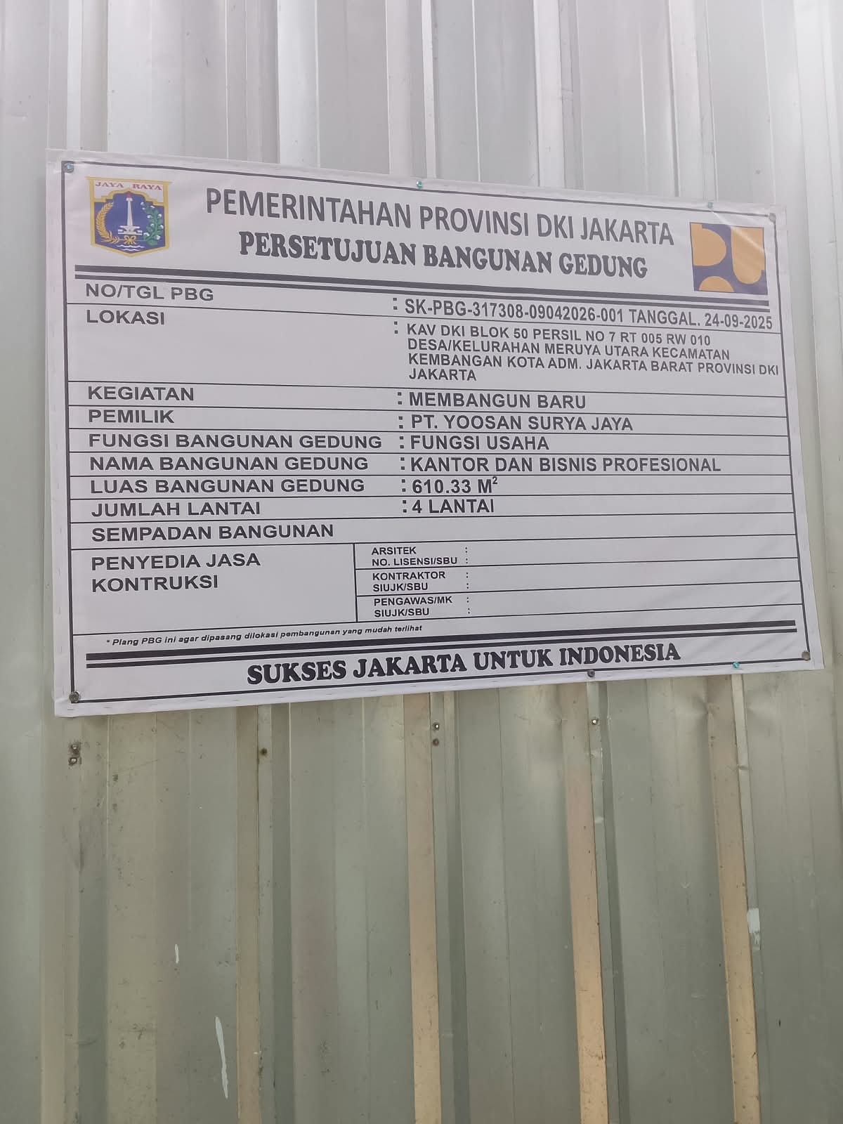 Diduga Lampaui Izin Dua Lantai, Bangunan di Meruya Utara Disorot: Warga Cemas, Transparansi Diminta